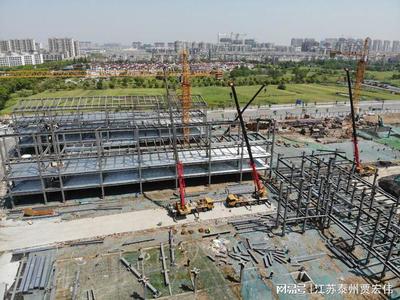 泰州市:加緊施工,首個(gè)裝配式鋼結(jié)構(gòu)學(xué)校框架已過半